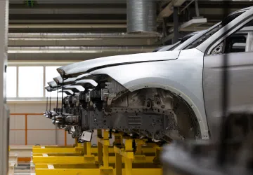 Défis et transformation des secteurs automobiles français et européen